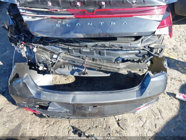 5NPLN4AGXNH081262 Hyundai ELANTRA SEL