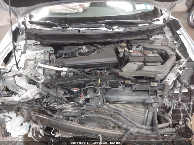 JN8AT2MV4HW010718 Nissan ROGUE SV
