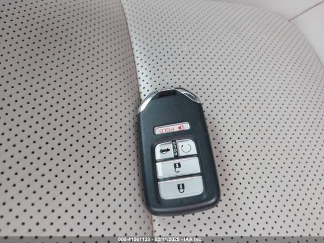1HGCV2F95JA027434 Honda Accord Touring 2.0t