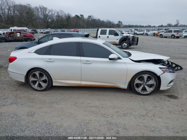 1HGCV2F95JA027434 Honda Accord Touring 2.0t
