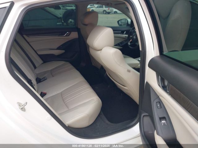 1HGCV2F95JA027434 Honda Accord Touring 2.0t
