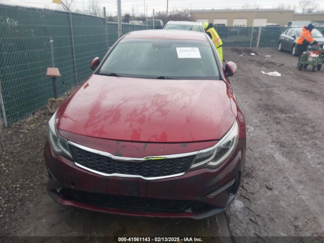 5XXGT4L38KG360993 KIA Optima S