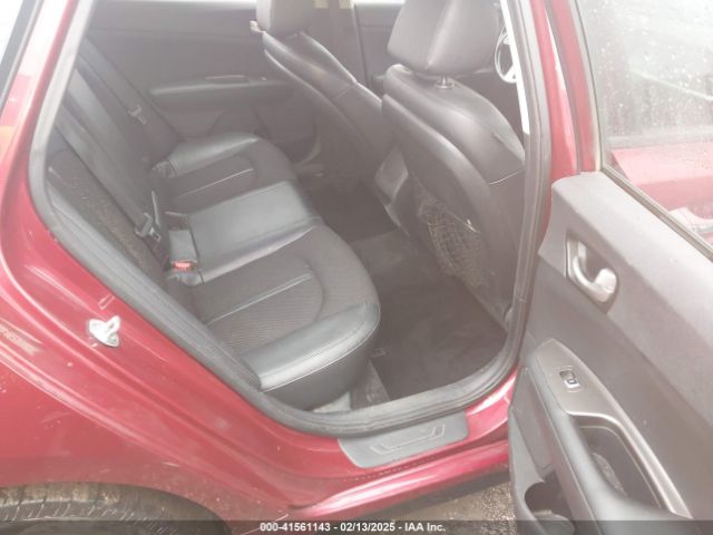 5XXGT4L38KG360993 KIA Optima S