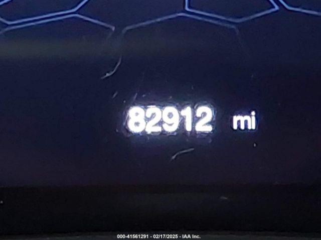 3C4NJDBBXKT665843 Jeep Compass Latitude 4x4