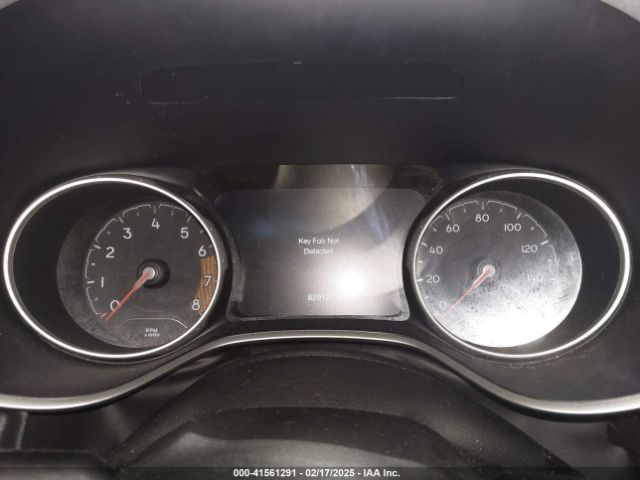 3C4NJDBBXKT665843 Jeep Compass Latitude 4x4