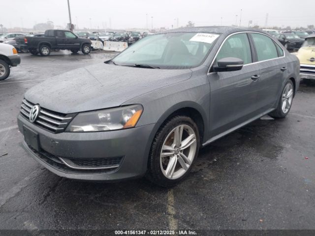 1VWBT7A32EC093902 Volkswagen Passat 1.8t Se