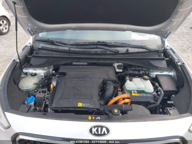 KNDCE3LC9H5038363 KIA Niro Touring