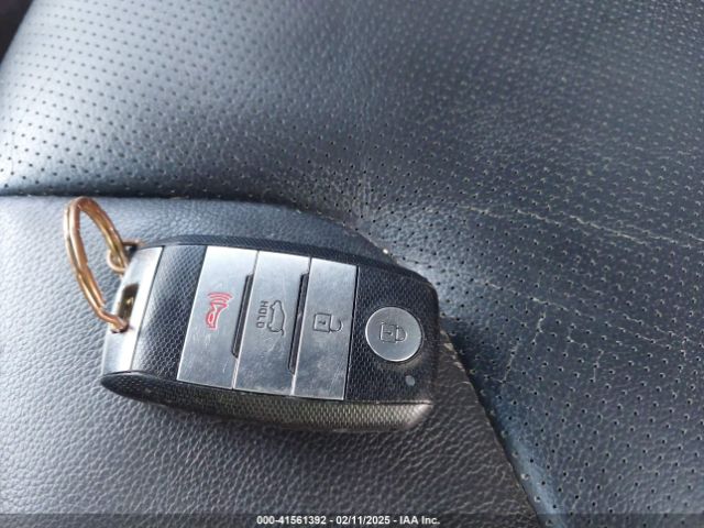 KNDCE3LC9H5038363 KIA Niro Touring