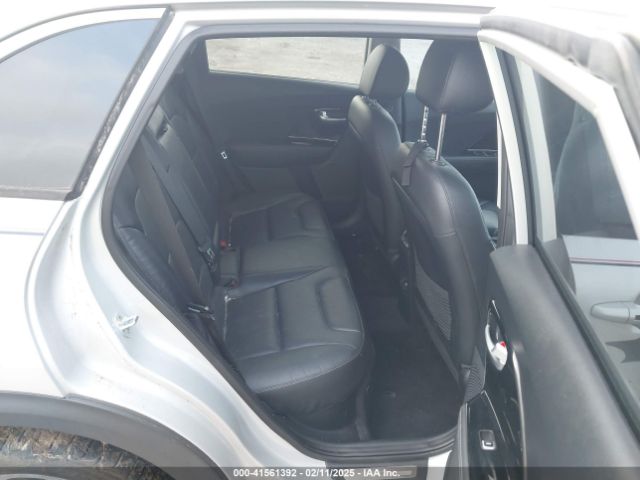 KNDCE3LC9H5038363 KIA Niro Touring