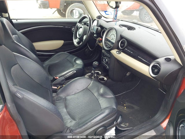 2011 MINI COOPER S WMWSV3C52BTY14927 Photo 4