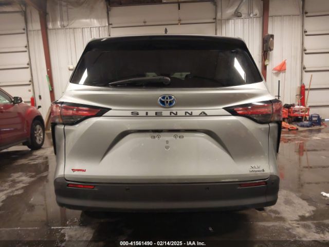 5TDYRKEC6NS126603 Toyota SIENNA XLE