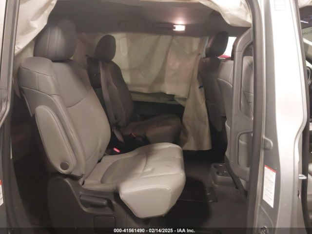 5TDYRKEC6NS126603 Toyota SIENNA XLE