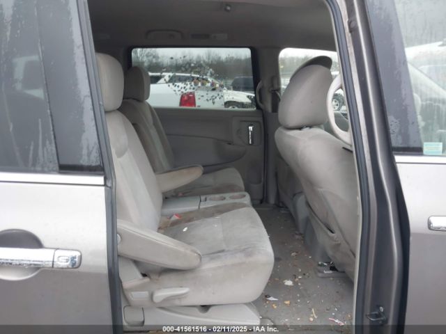 JN8AE2KP0E9107133 Nissan Quest Sv