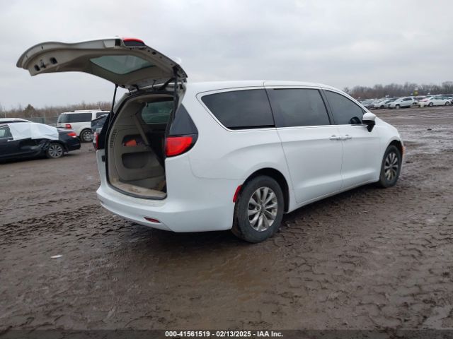 2C4RC1DG4HR723458 Chrysler Pacifica Touring