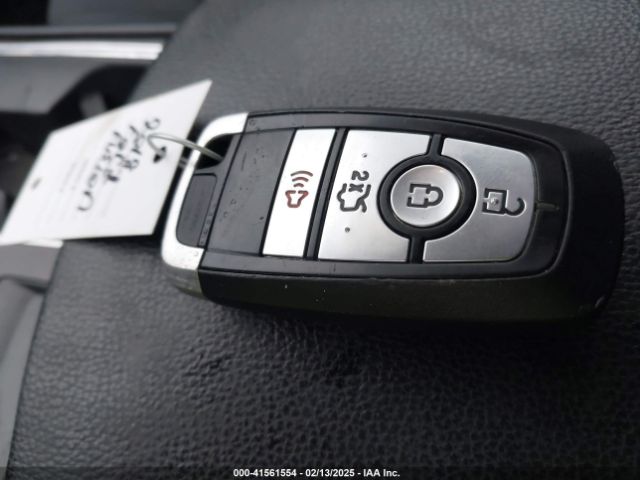 3FA6P0H7XJR135257 Ford FUSION SE
