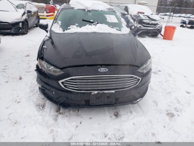 3FA6P0H7XJR135257 Ford FUSION SE