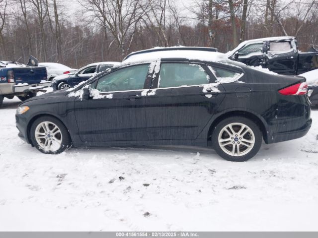 3FA6P0H7XJR135257 Ford FUSION SE