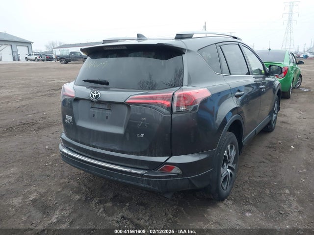JTMZFREV5JJ172521 Toyota RAV4 LE