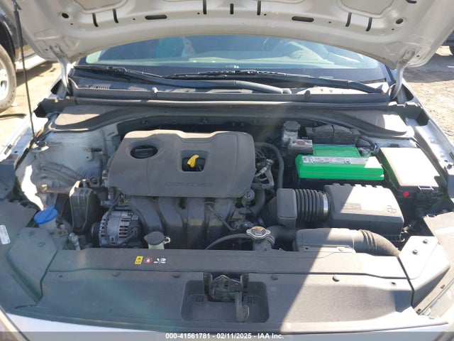 Hyundai ELANTRA SE 2019 5NPD74LF3KH407000 Image 10