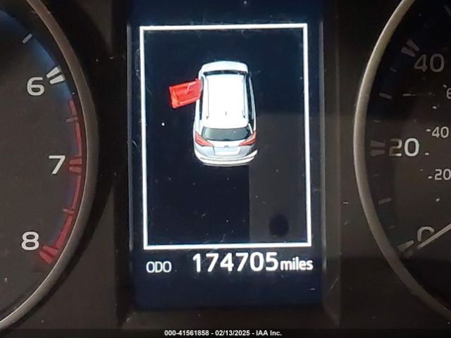 JTMRFREV3JJ223773 Toyota Rav4 Adventure/xle