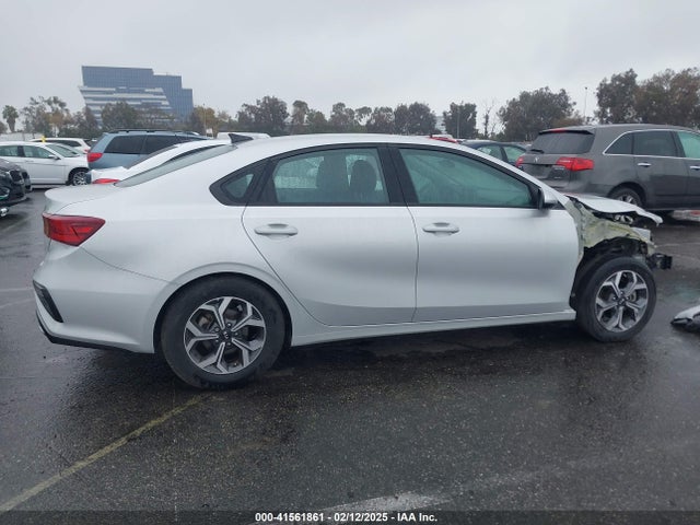 3KPF24AD3ME268213 KIA mpi nu