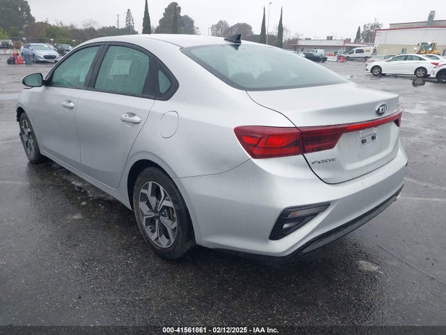 3KPF24AD3ME268213 KIA mpi nu