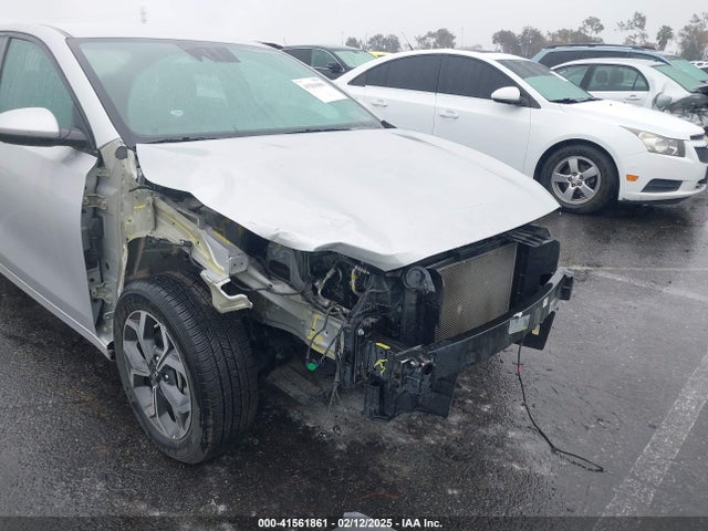 3KPF24AD3ME268213 KIA mpi nu