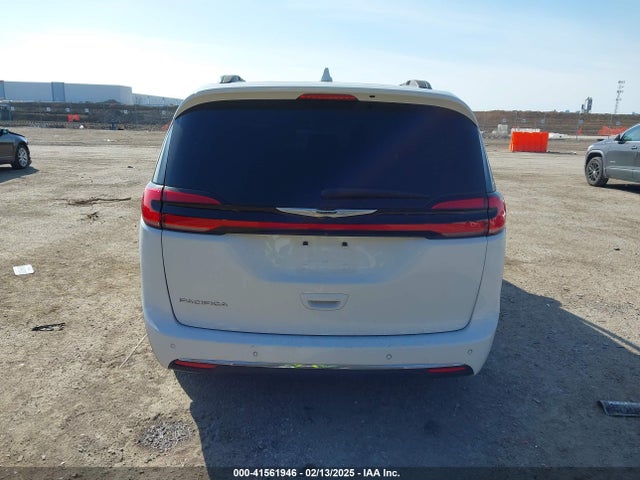 Chrysler Pacifica Touring L 2022 2C4RC1BG9NR140561 Image 17