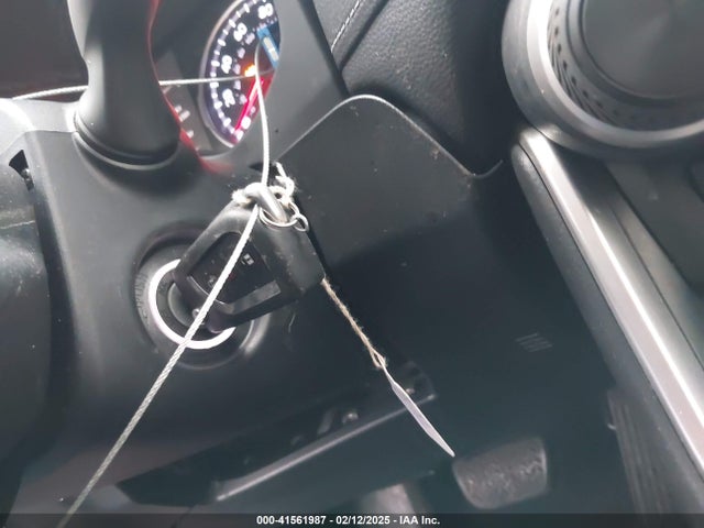 Toyota RAV4 LE 2019 JTMH1RFV4KJ008350 Image 11