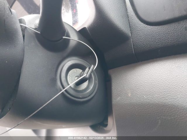 3N6CM0KNXEK701877 Nissan Nv200 S