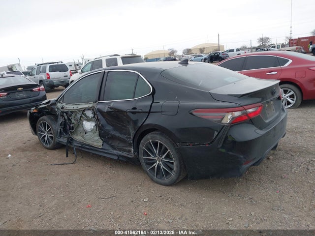 4T1G11AK8NU660011 Toyota CAMRY SE