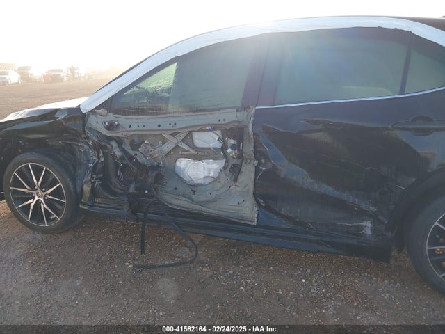 4T1G11AK8NU660011 Toyota CAMRY SE