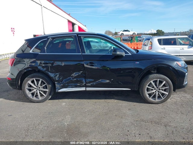 WA1E2AFY3M2114632 Audi Q5 Premium Plus 55 Tfsi E Quattro S Tronic