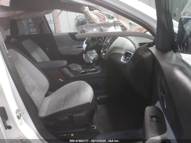 2GNAXREV0J6263677 Chevrolet EQUINOX LS