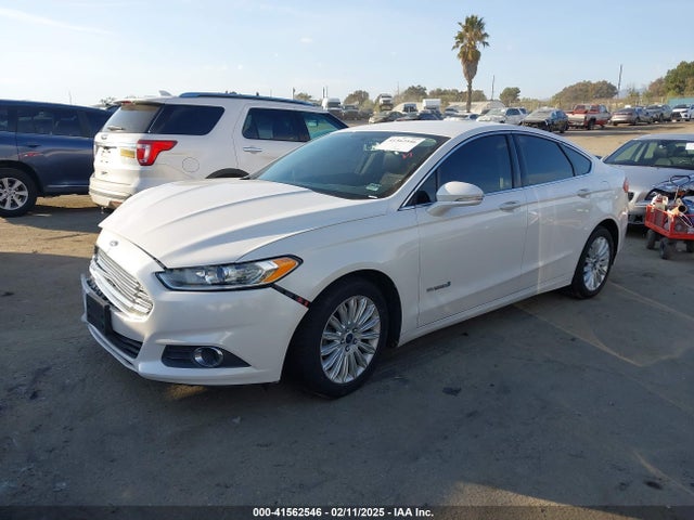 Ford Fusion Hybrid Se 2014 3FA6P0LU6ER129720 Image 2
