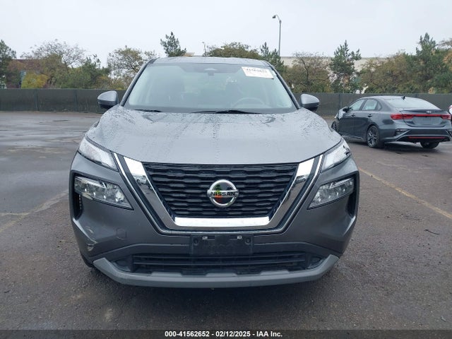 JN8AT3BA8MW025576 Nissan Rogue Sv Fwd