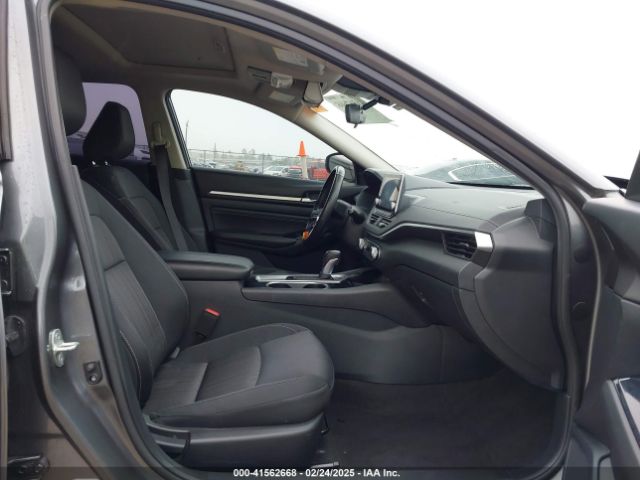 1N4BL4DV4MN415155 Nissan Altima Sv Fwd