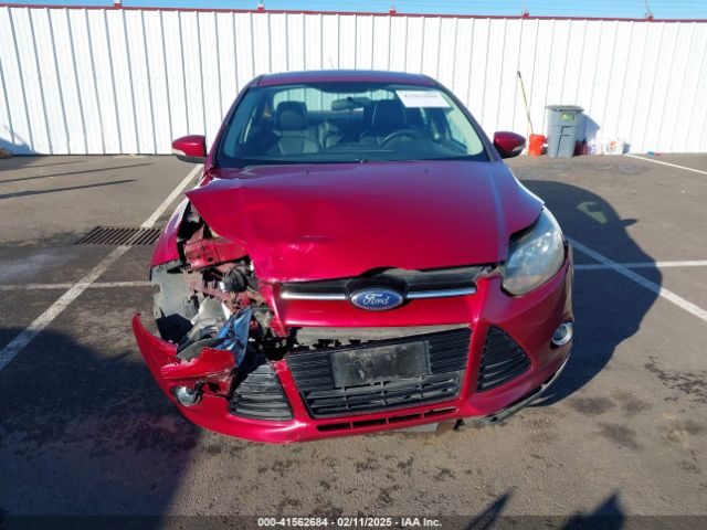 1FADP3J23EL137525 Ford Focus Titanium