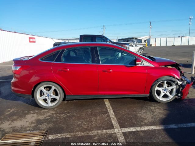 1FADP3J23EL137525 Ford Focus Titanium