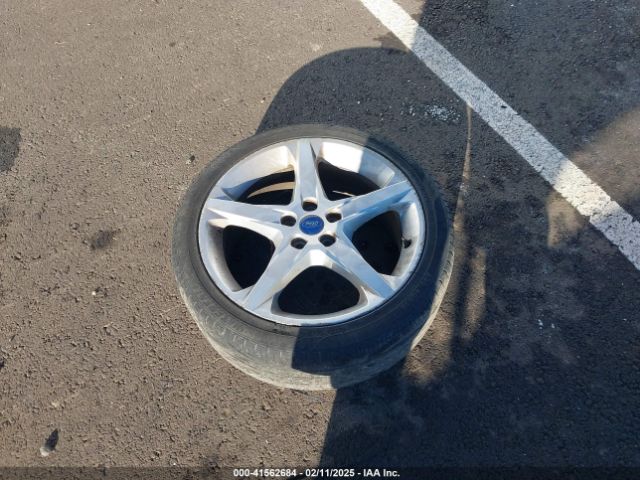 1FADP3J23EL137525 Ford Focus Titanium