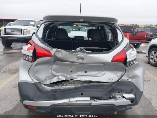 3N1CP5CU0KL568570 Nissan KICKS SR