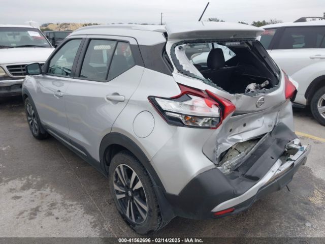 3N1CP5CU0KL568570 Nissan KICKS SR