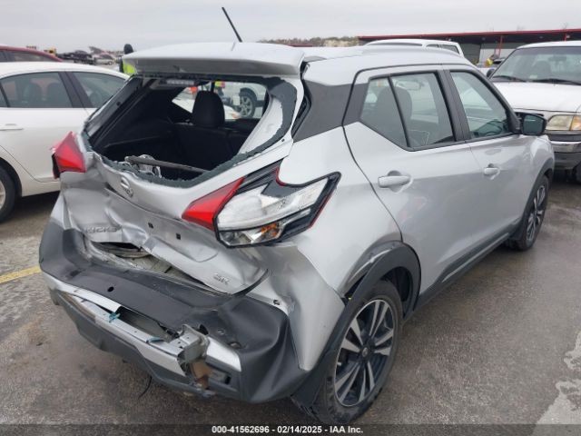 3N1CP5CU0KL568570 Nissan KICKS SR