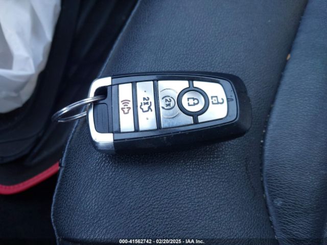 3FA6P0PU8HR371519 Ford Fusion Energi Se Luxury
