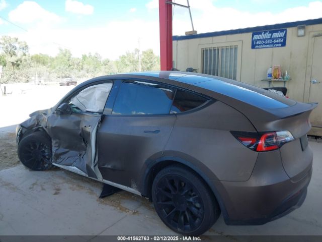 5YJYGDEE8MF140038 Tesla Model Y Long Range Dual Motor All-wheel Drive