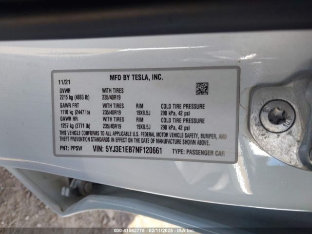 5YJ3E1EB7NF120661 Tesla Model 3 Long Range Dual Motor All-wheel Drive