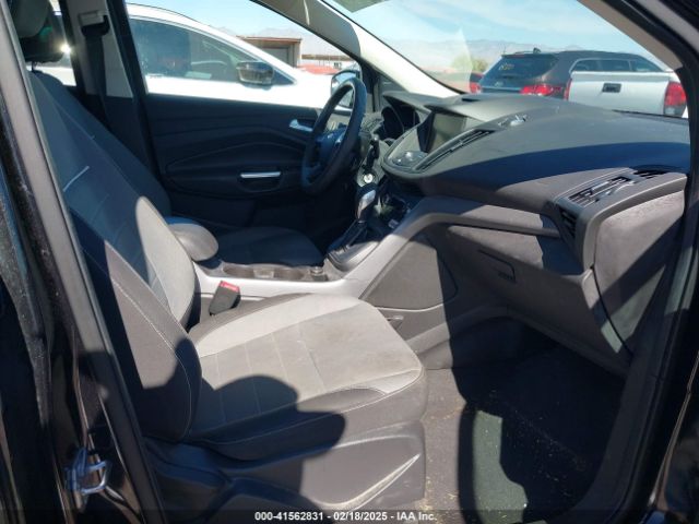 1FMCU0GXXEUE35415 Ford ESCAPE SE