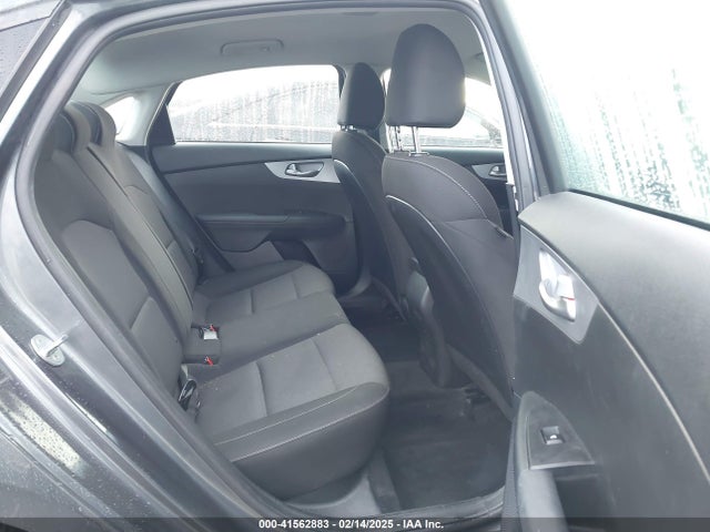 3KPF24AD7PE536653 KIA Forte Lxs