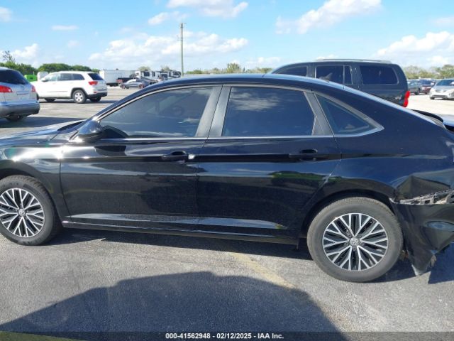 3VWC57BU2LM105029 Volkswagen Jetta 1.4t R-line/1.4t S/1.4t Se