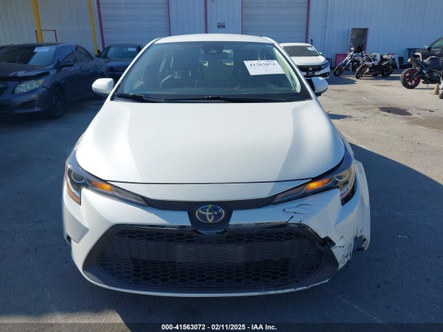 JTDEAMDE1MJ030477 Toyota Corolla Hybrid Le